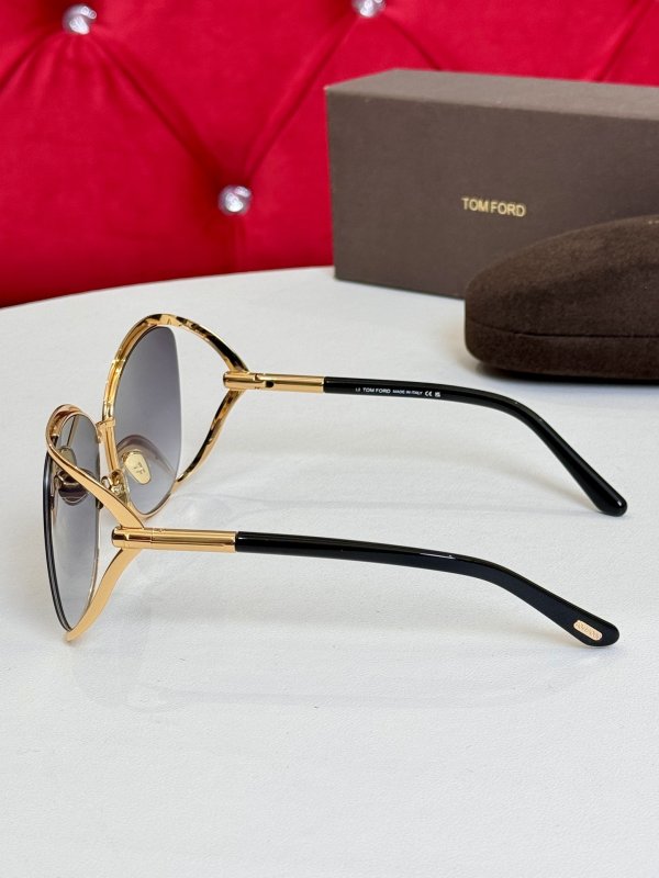 Очки солнцезащитные TF1091 фото 3