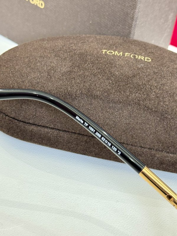 Очки солнцезащитные TF1091 фото 5