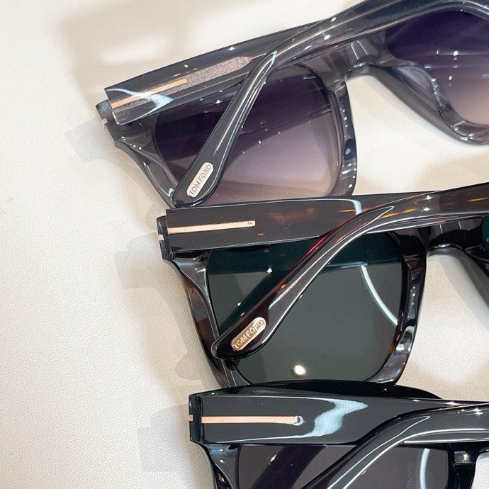 Очки солнцезащитные TF803-K фото 5