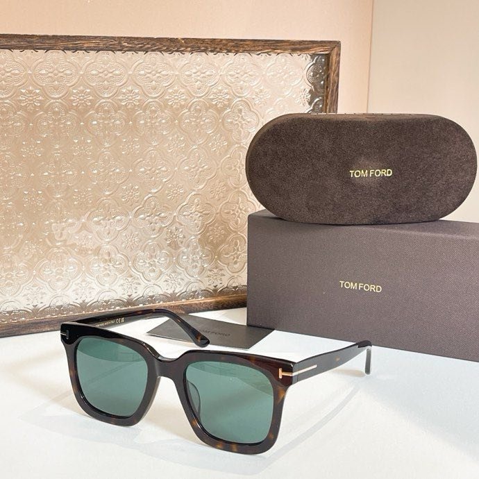 Очки солнцезащитные TF803-K фото 6