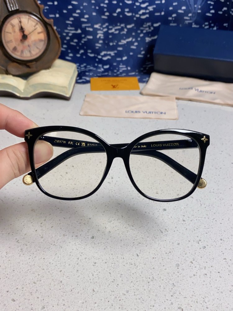 Очки солнцезащитные Z1657W фото 4