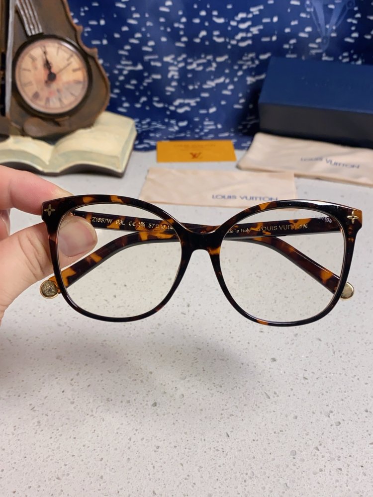 Очки солнцезащитные Z1657W фото 4