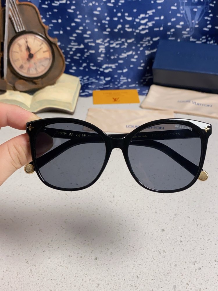 Очки солнцезащитные Z1657W фото 4