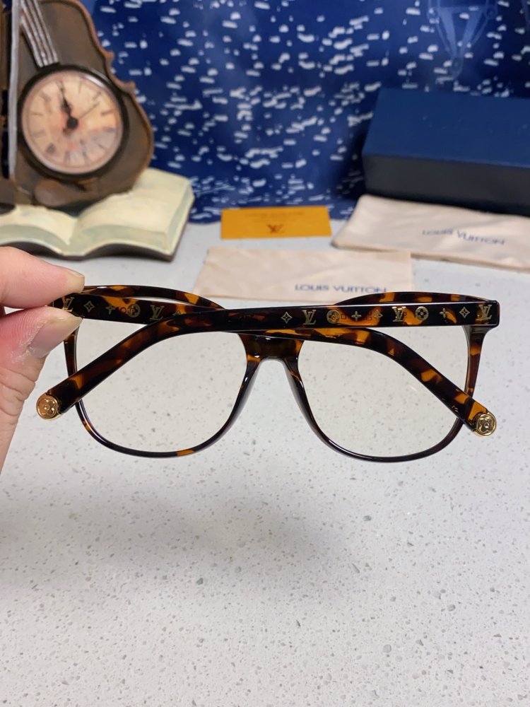 Очки солнцезащитные Z1657W фото 5