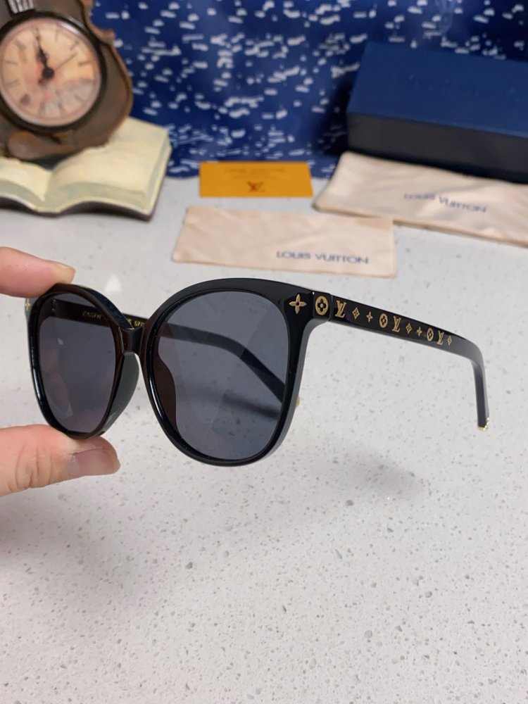 Очки солнцезащитные Z1657W фото 6