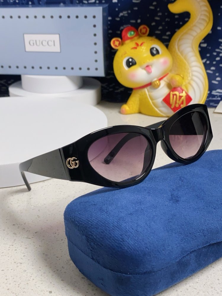 Очки солнцезащитные фото 10