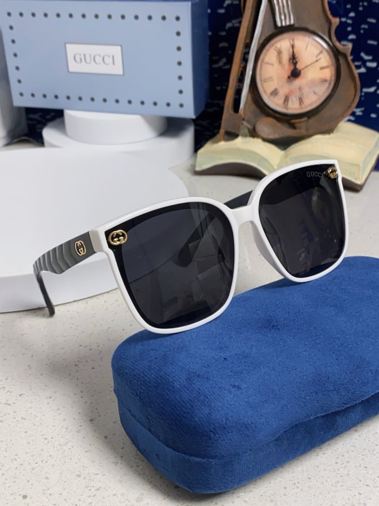 Очки солнцезащитные фото 10