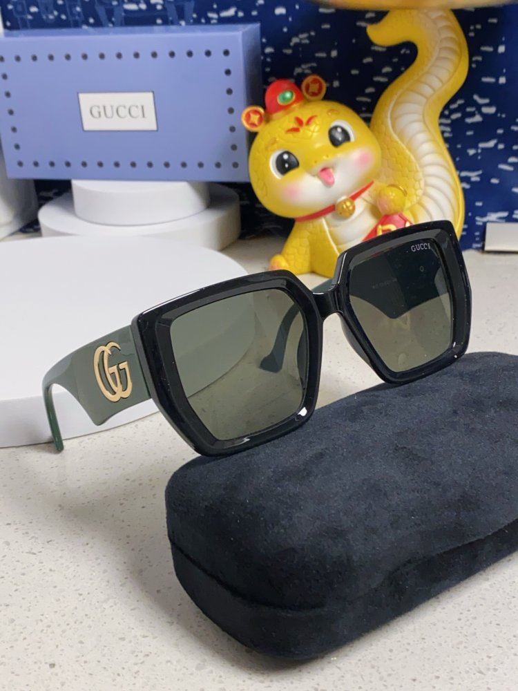 Очки солнцезащитные фото 10