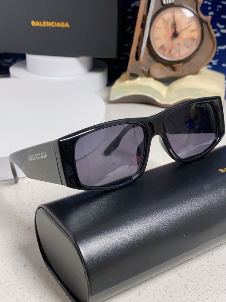 Очки солнцезащитные фото 10