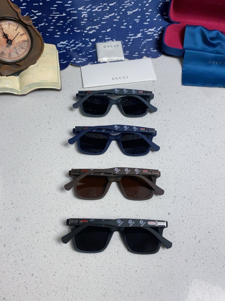 Очки солнцезащитные фото 11