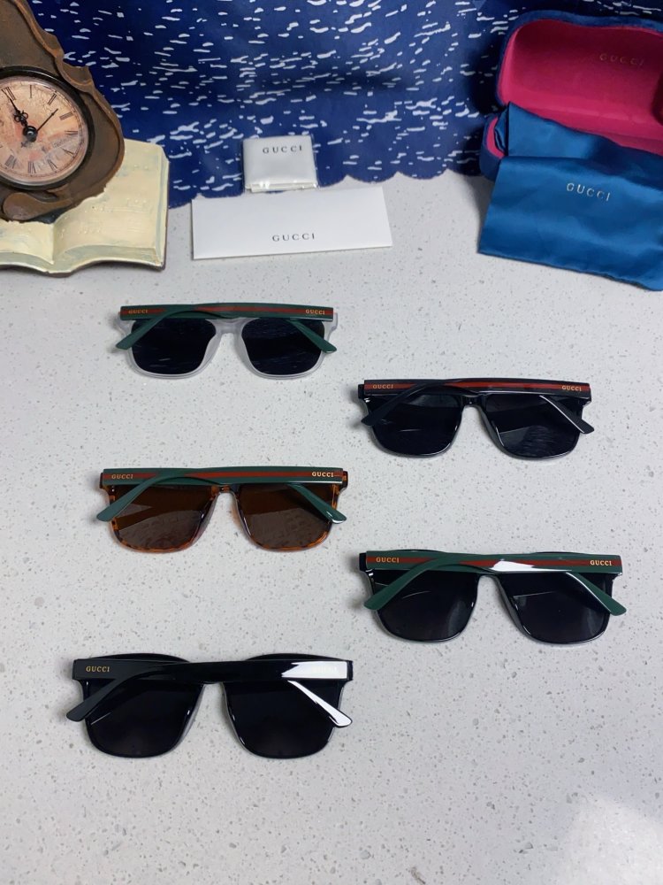 Очки солнцезащитные фото 11