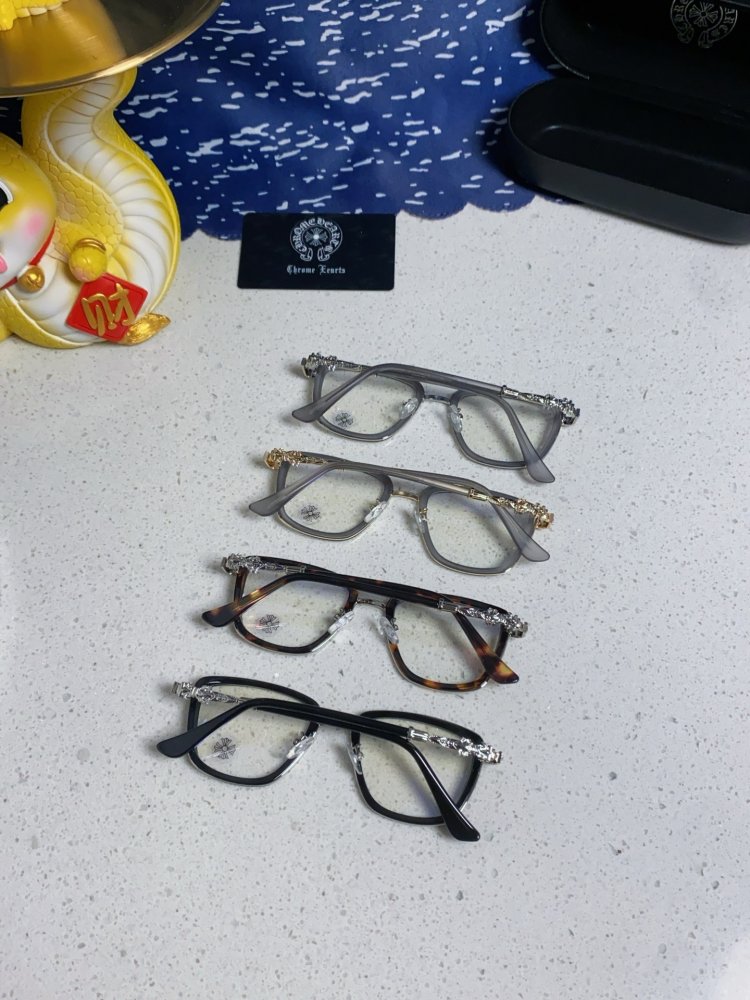 Очки солнцезащитные фото 11