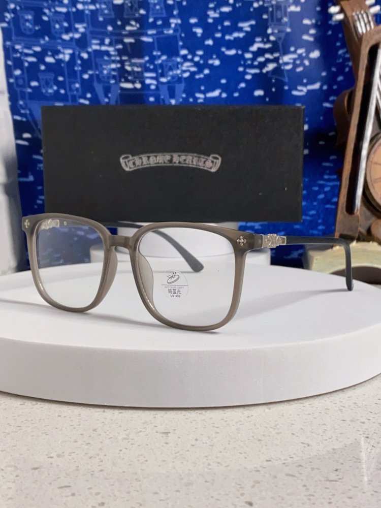 Очки солнцезащитные