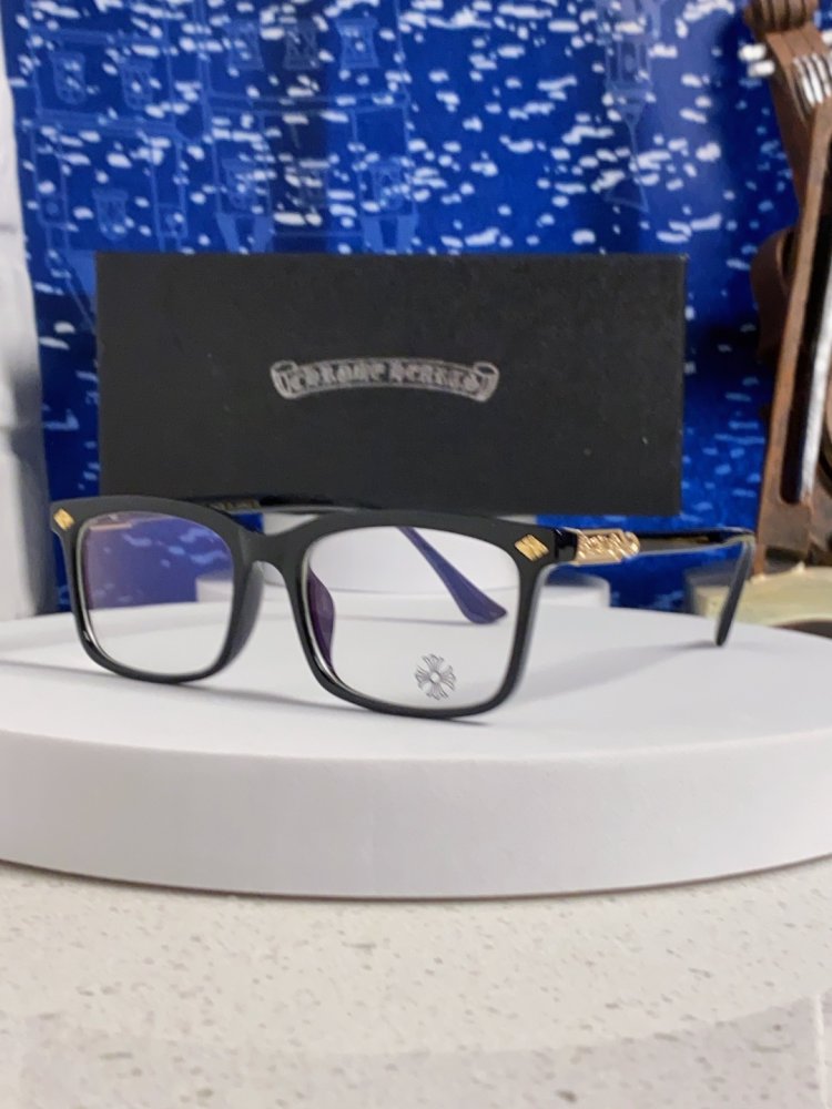 Очки солнцезащитные