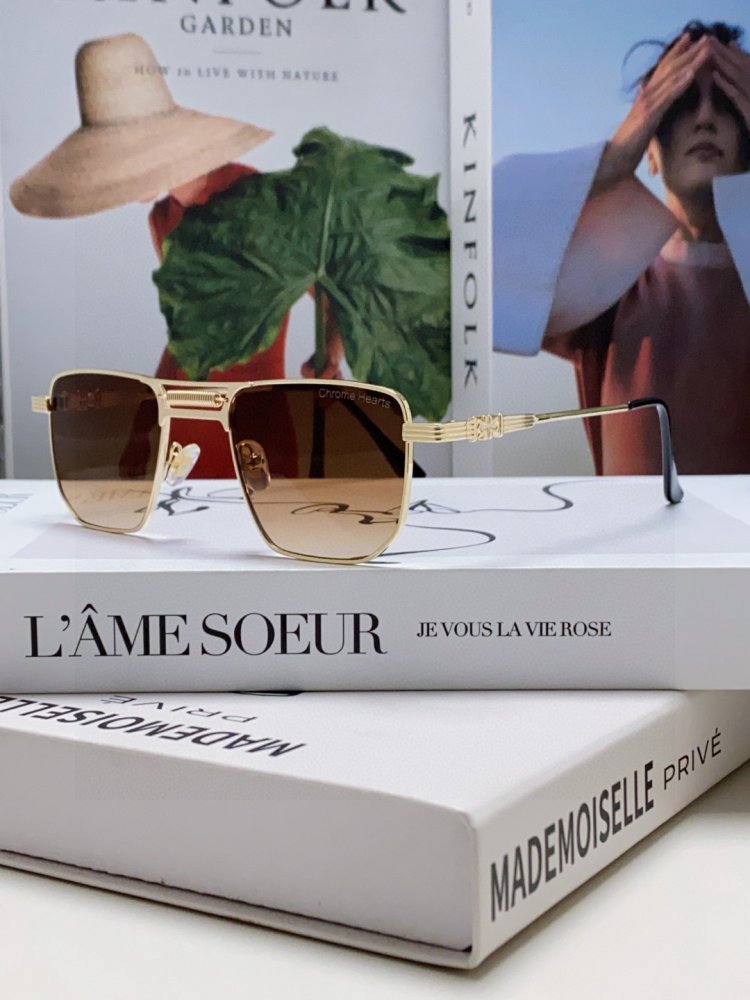 Очки солнцезащитные