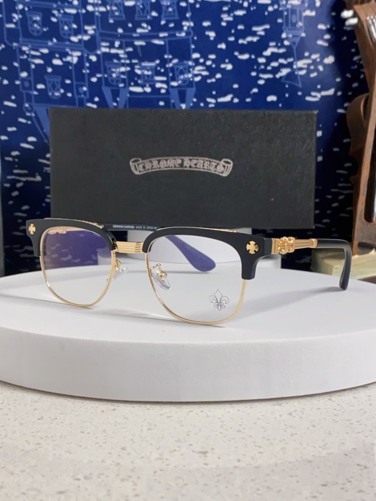 Очки солнцезащитные