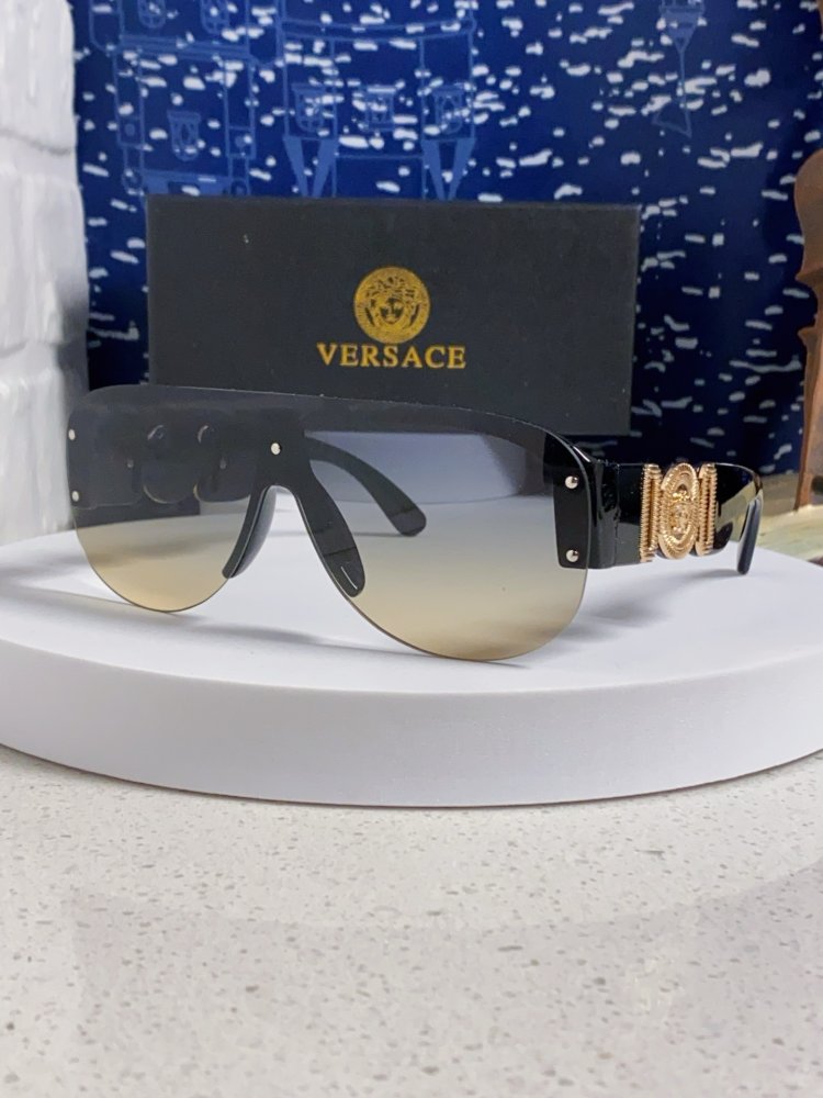 Очки солнцезащитные