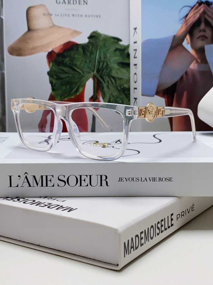 Очки солнцезащитные