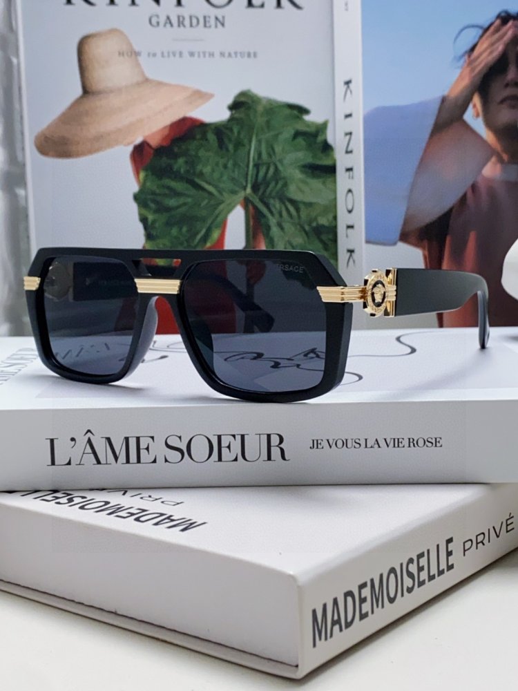 Очки солнцезащитные