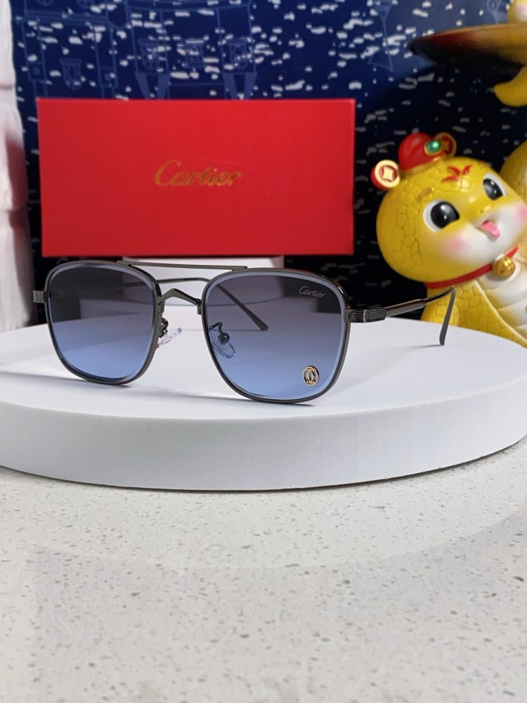 Очки солнцезащитные