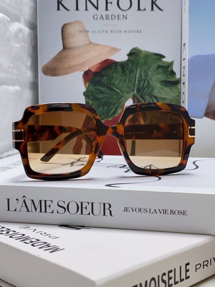 Очки солнцезащитные фото 2