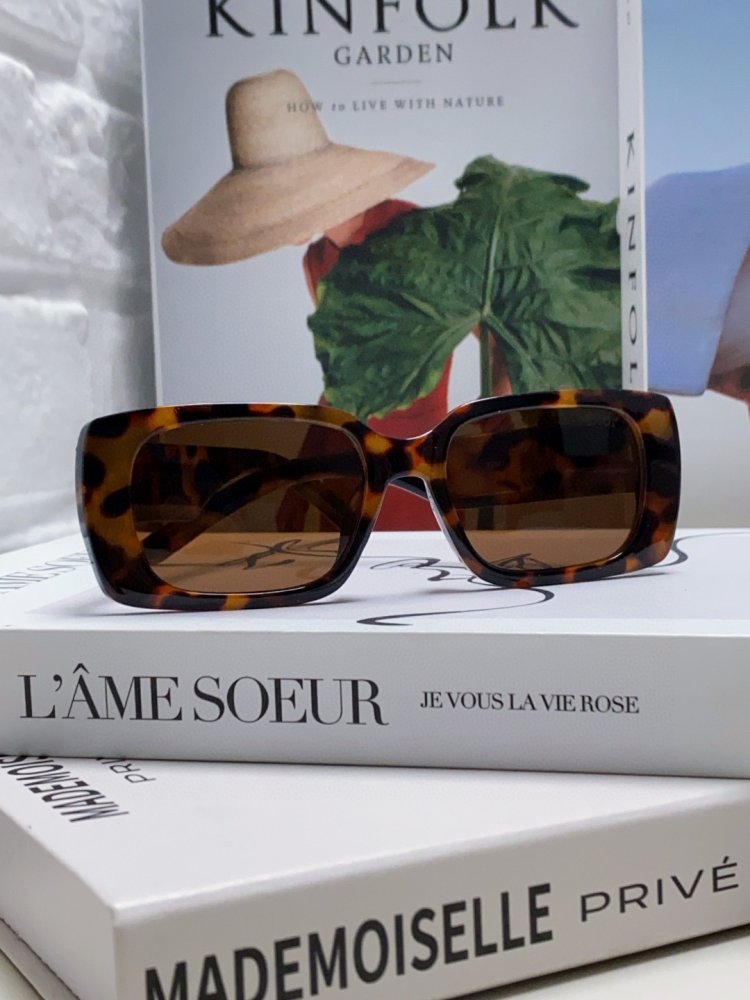 Очки солнцезащитные фото 2