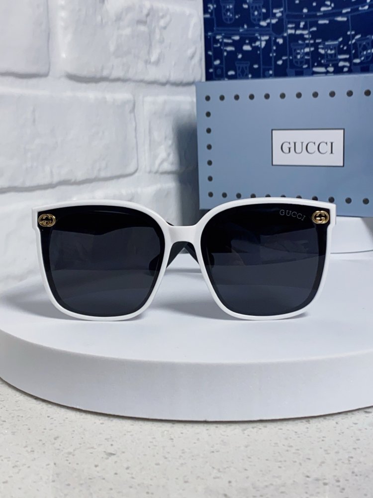 Очки солнцезащитные фото 2