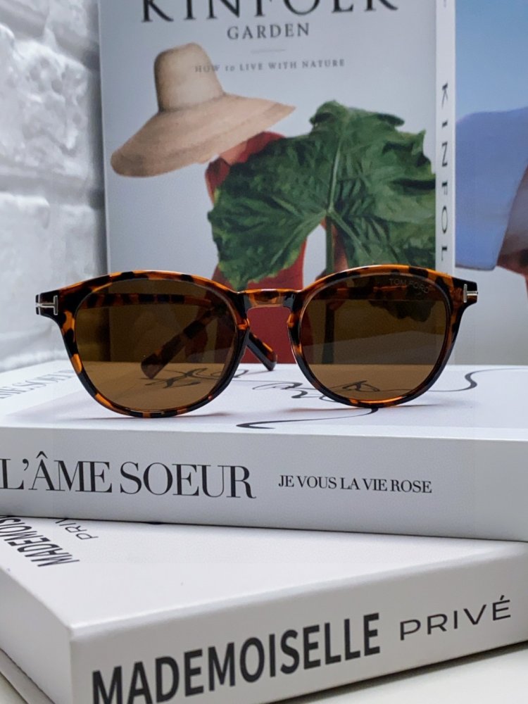 Очки солнцезащитные фото 2