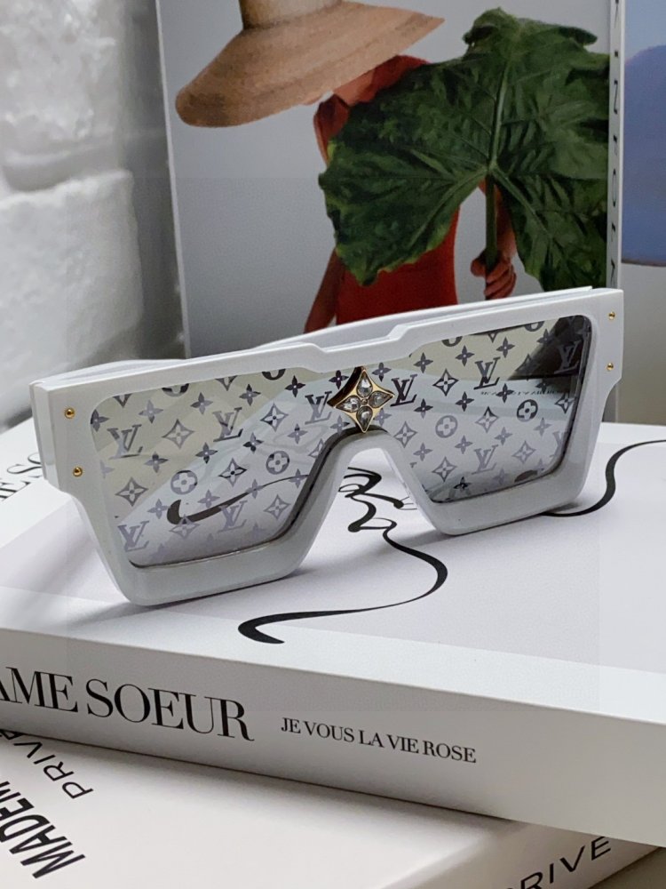 Очки солнцезащитные фото 2