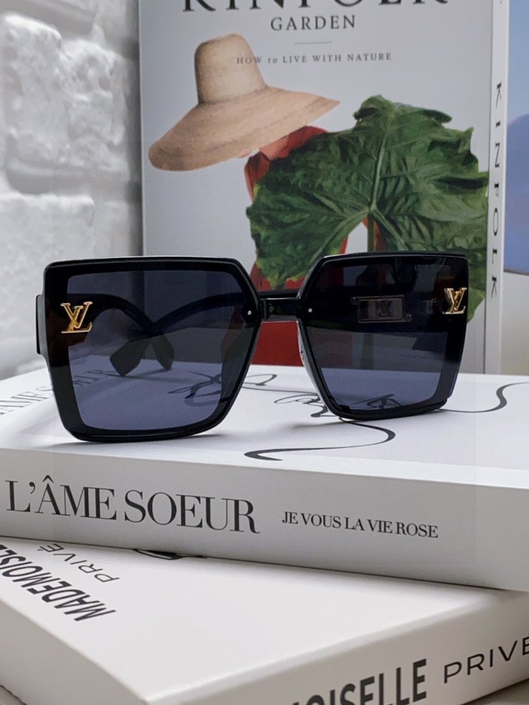 Очки солнцезащитные фото 2