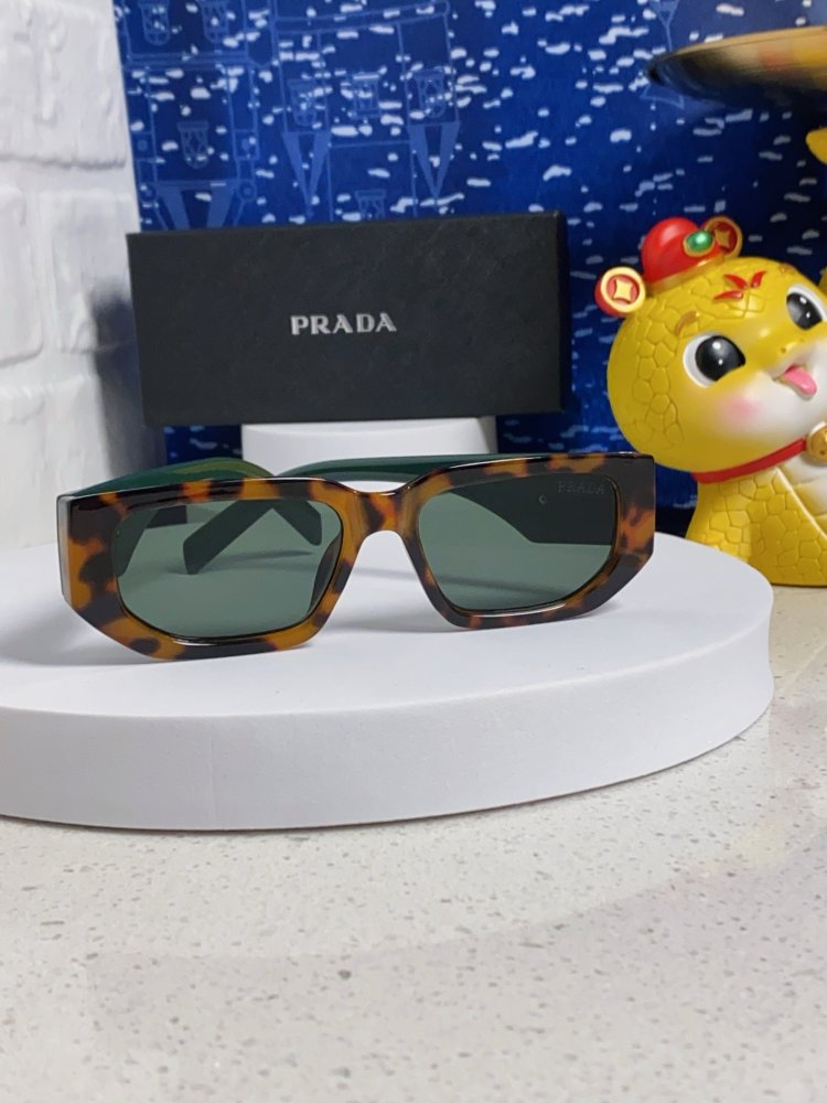 Очки солнцезащитные фото 2