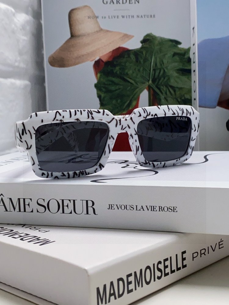 Очки солнцезащитные фото 2