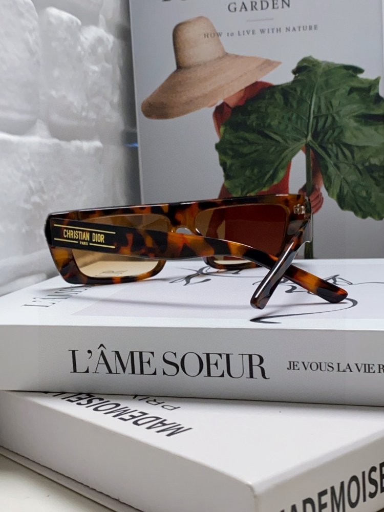 Очки солнцезащитные фото 3