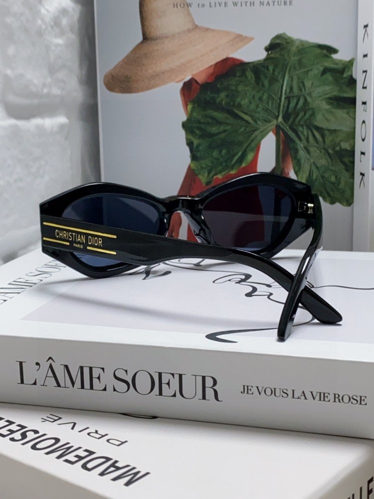 Очки солнцезащитные фото 3