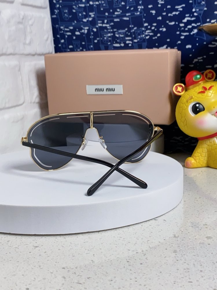 Очки солнцезащитные фото 3