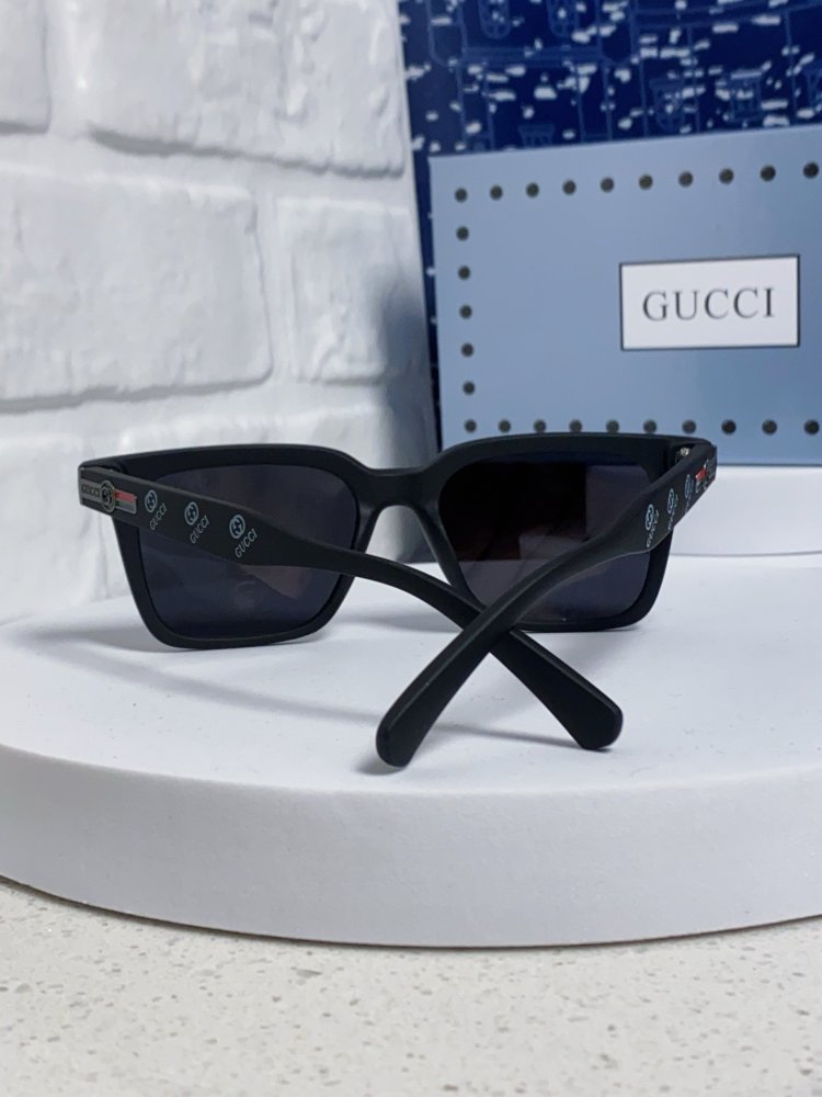 Очки солнцезащитные фото 3