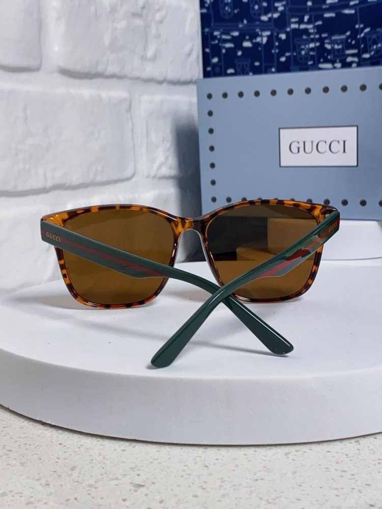 Очки солнцезащитные фото 3