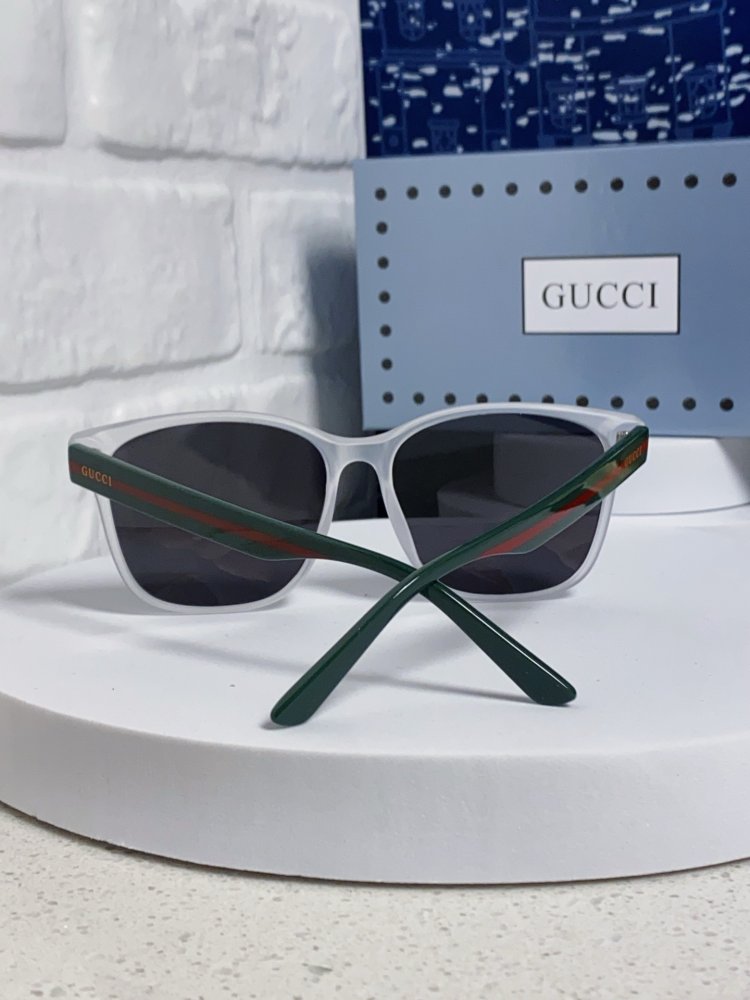 Очки солнцезащитные фото 3