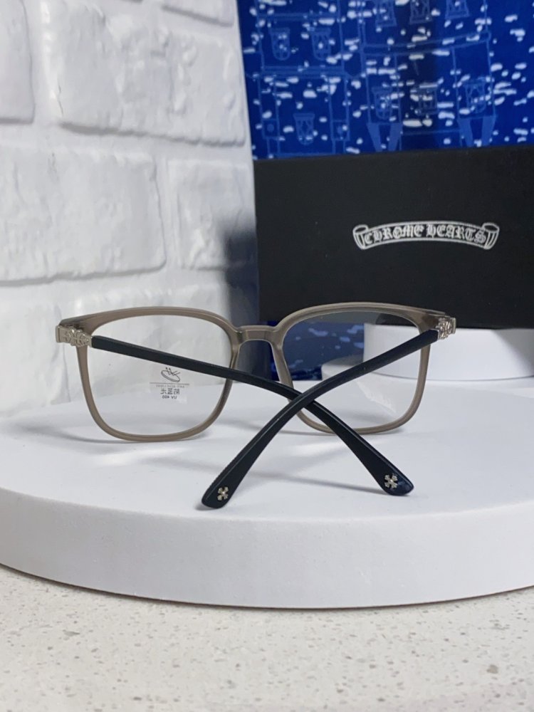 Очки солнцезащитные фото 3