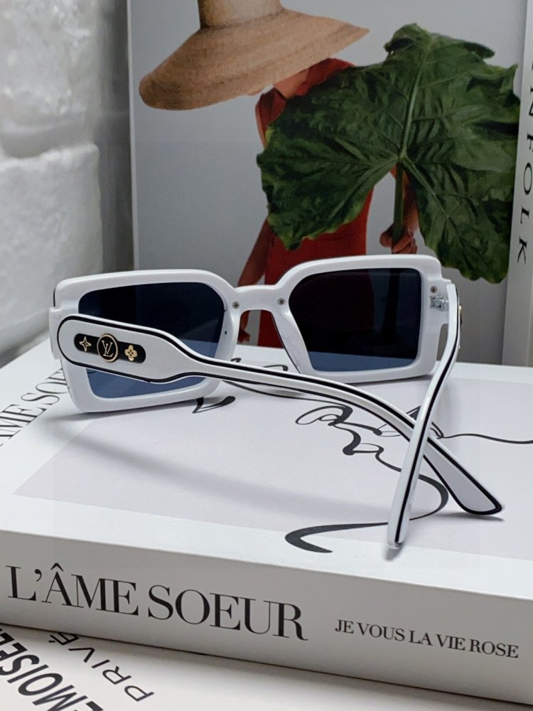 Очки солнцезащитные фото 3