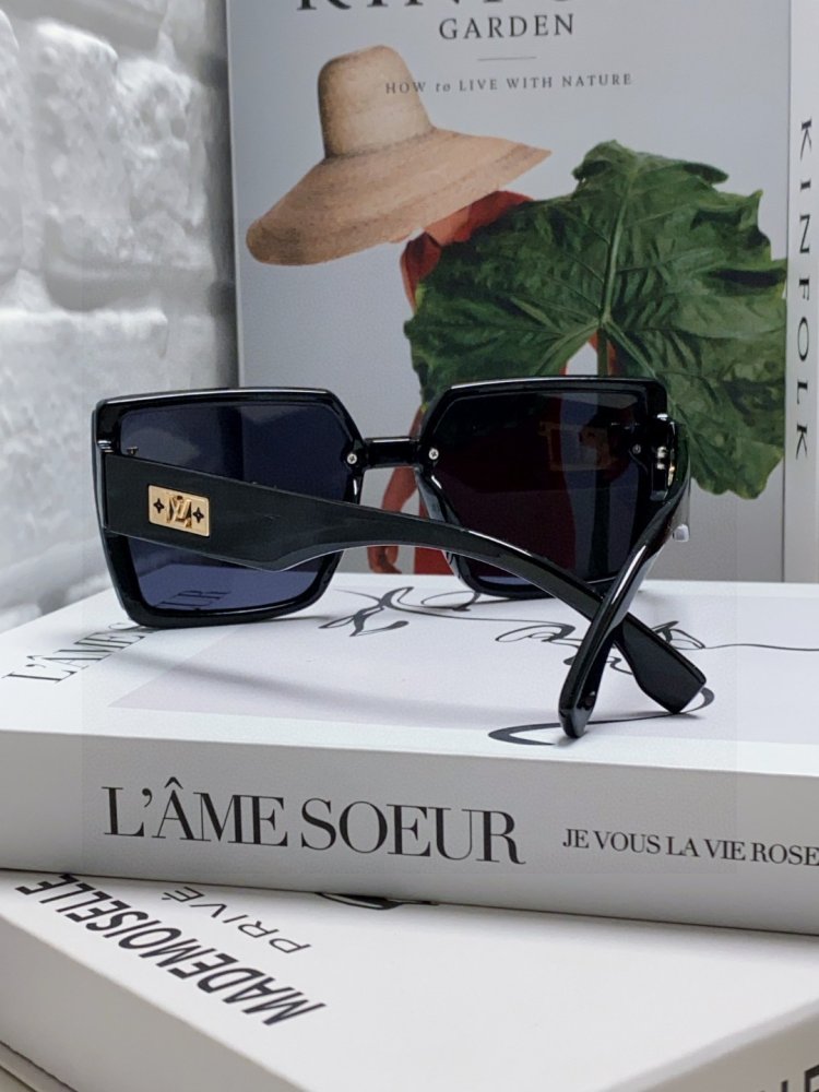 Очки солнцезащитные фото 3