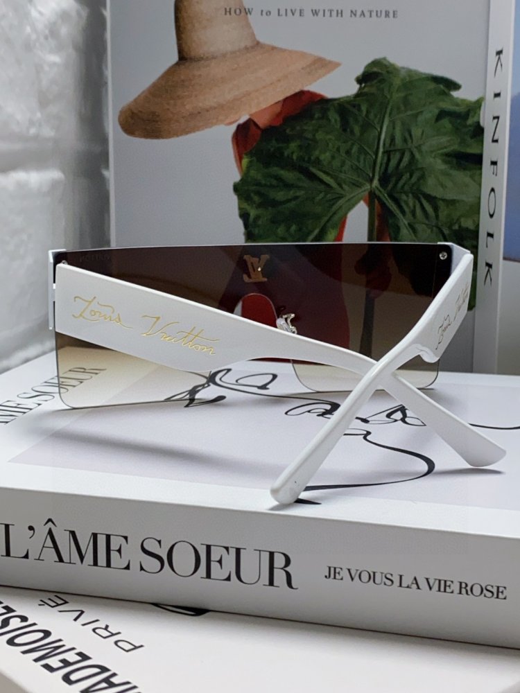 Очки солнцезащитные фото 3