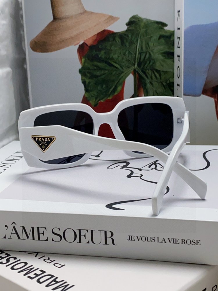 Очки солнцезащитные фото 3