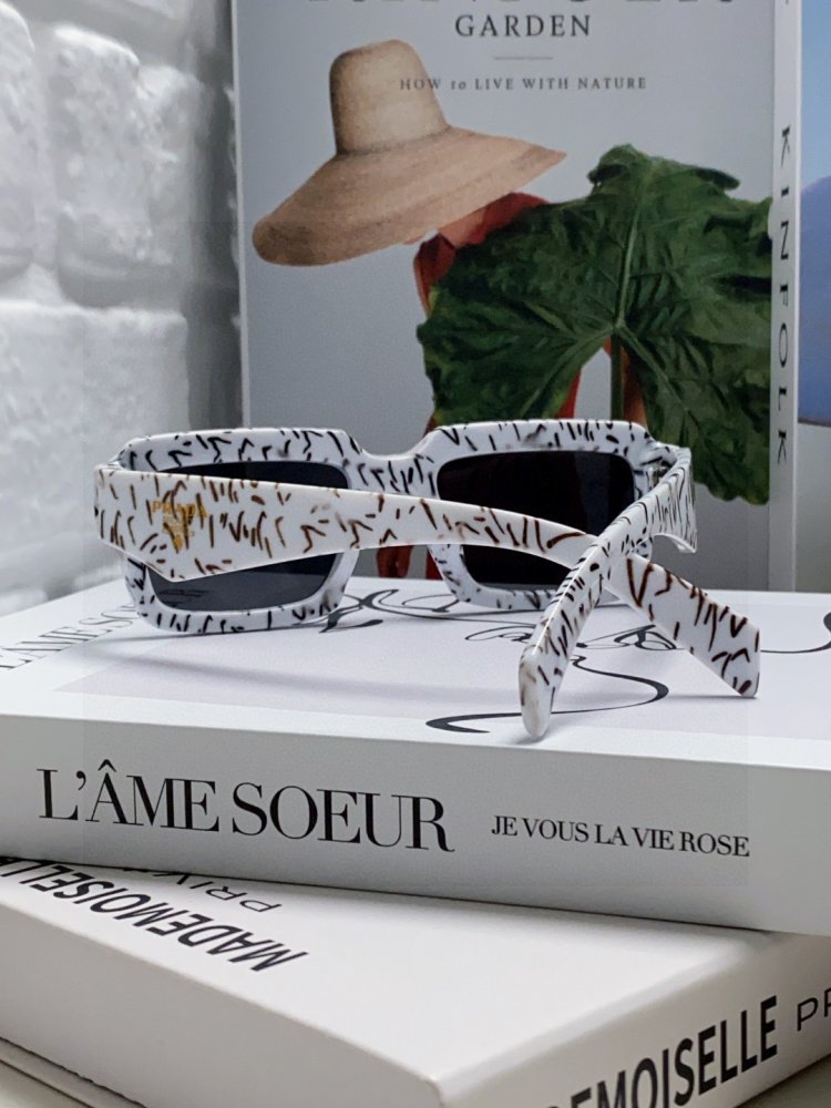 Очки солнцезащитные фото 3