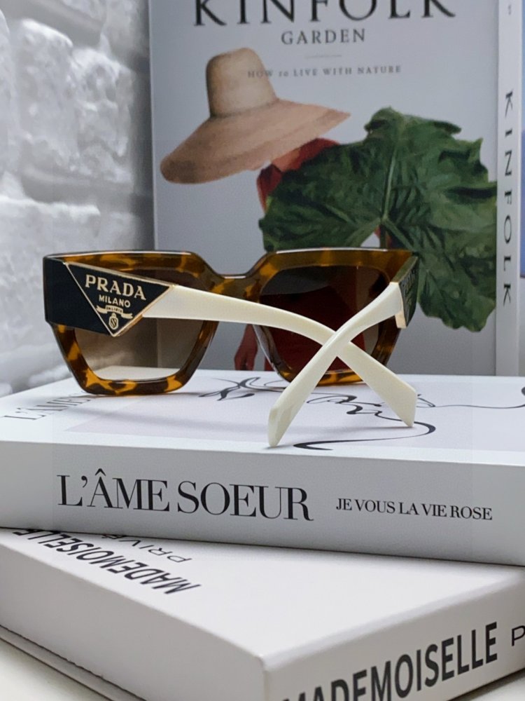 Очки солнцезащитные фото 3