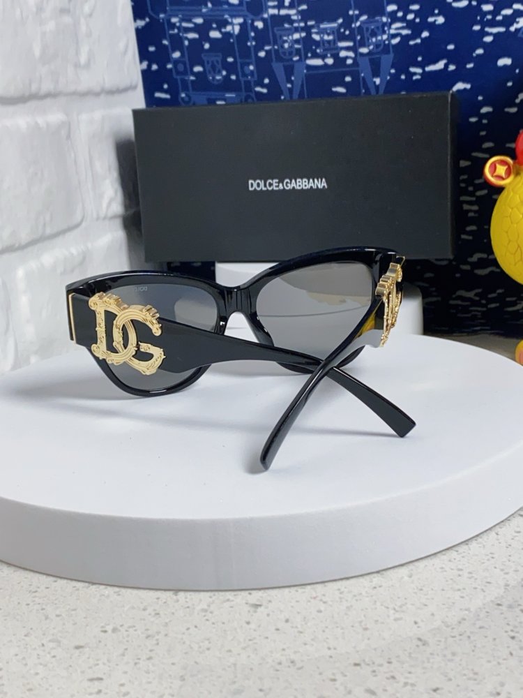 Очки солнцезащитные фото 3