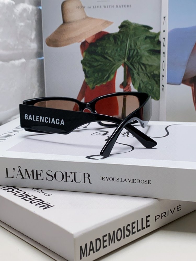 Очки солнцезащитные фото 3