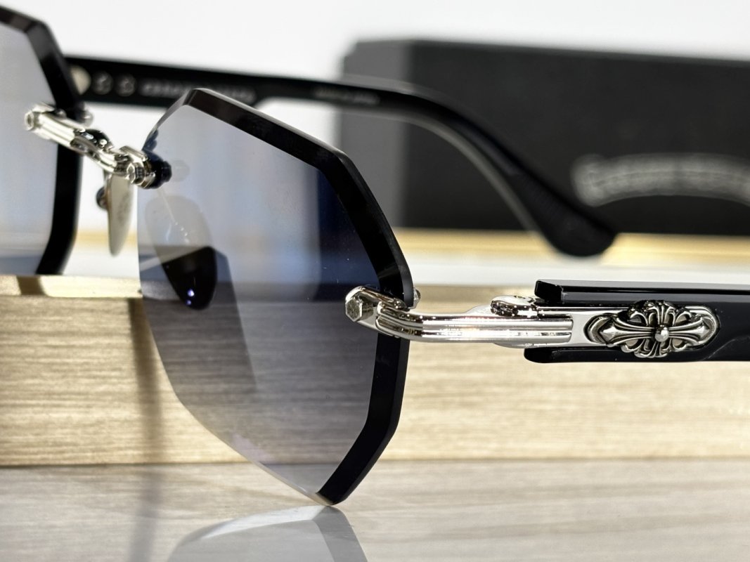 Очки солнцезащитные фото 3