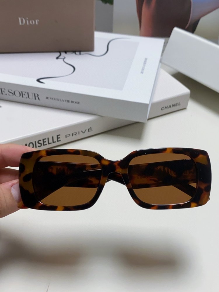 Очки солнцезащитные фото 4