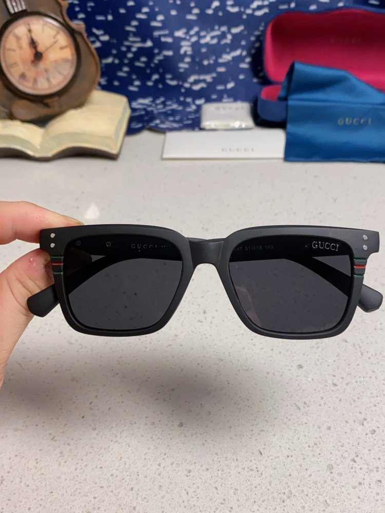 Очки солнцезащитные фото 4